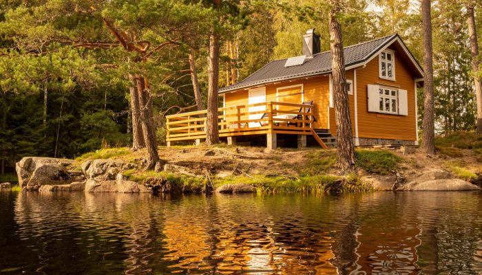 Off-grid Norwegian cabin in the woods powered by solar energy